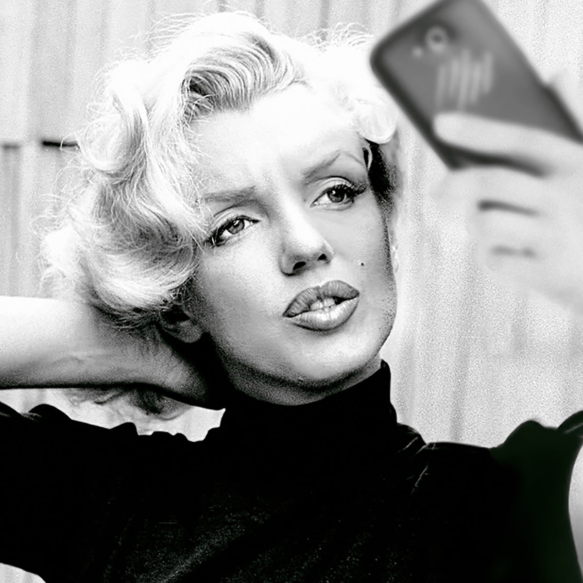 Marilyn Monroe Selfie