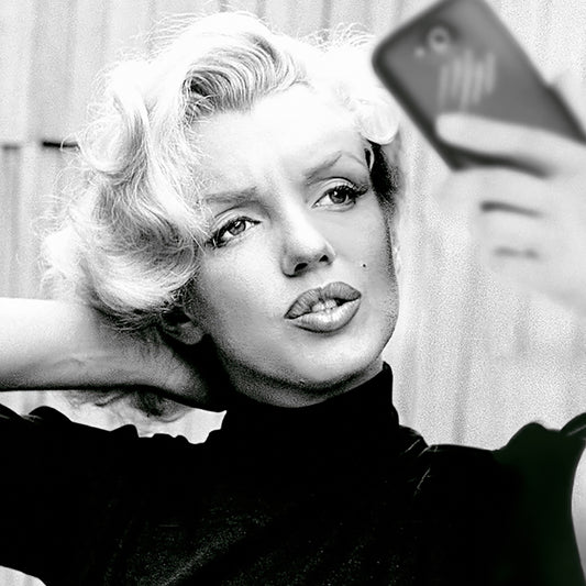 Marilyn Monroe Selfie